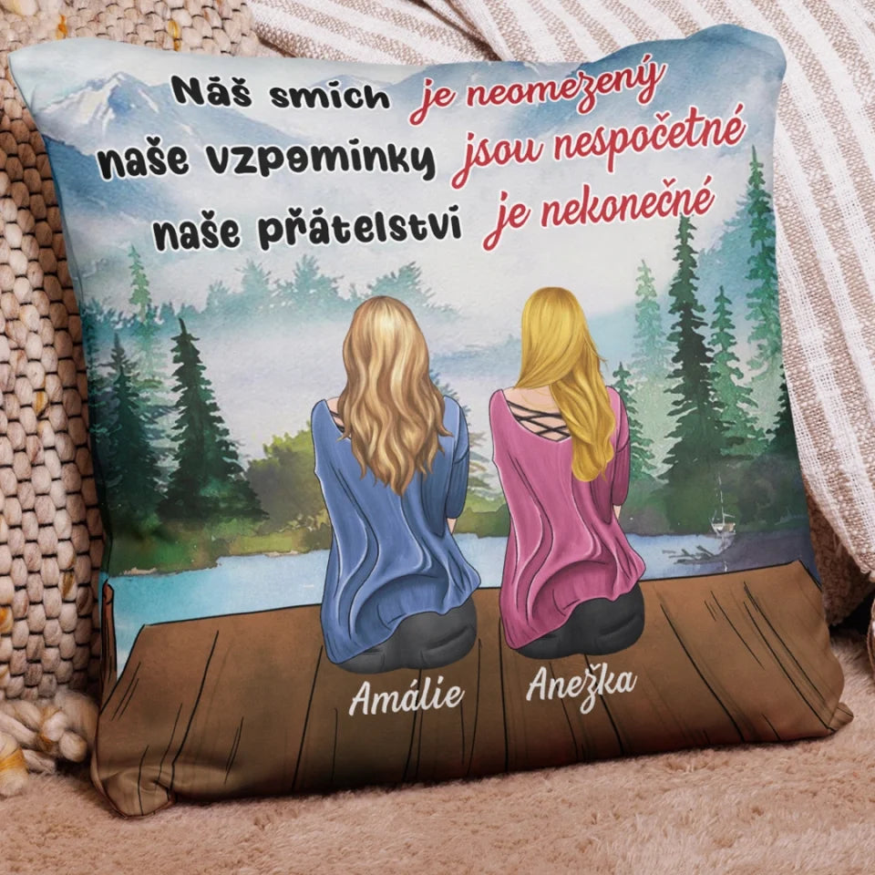 Polštář na míru pro kamarádku - přátele duchů2